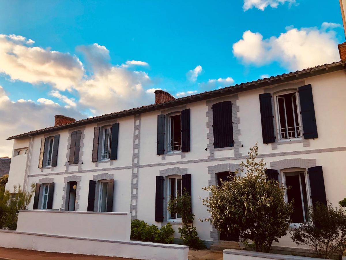 Les Baigneurs Saint-Gilles-Croix-de-Vie Exterior foto